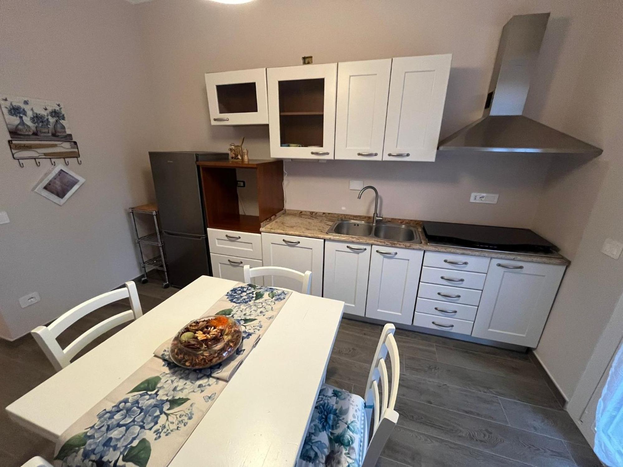 Assisi Suite Apartment Con Annessa Tavernetta La Lavanda Santa Maria Degli Angeli  Eksteriør billede